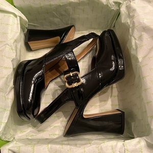 Beautiful, black, patent leather Mary Janes!